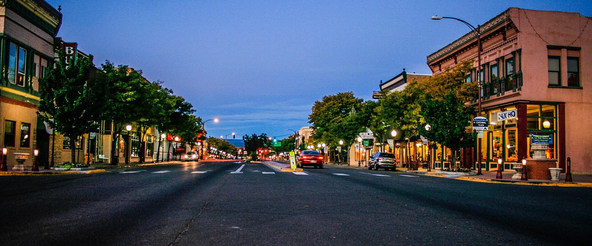 Main Street in downtown Montrose, Colorado, at dusk